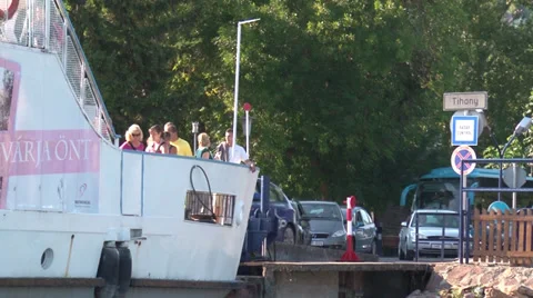Passage-boat boarding.mp4 Vídeo Stock 27877347