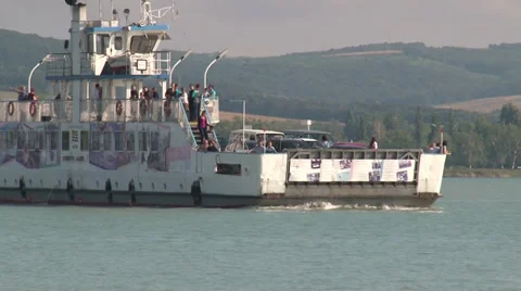 Passage-boat.mp4 Vídeo Stock 27879427