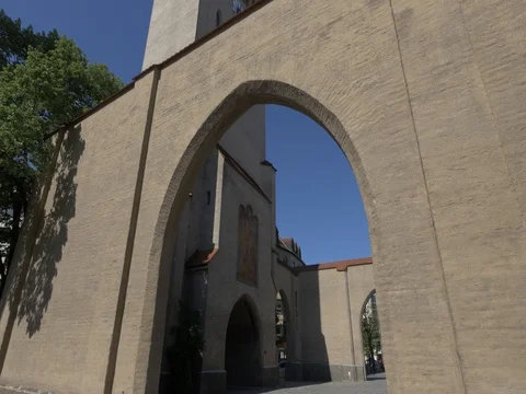 Passage under Isartor in municht centre Видео 69486333