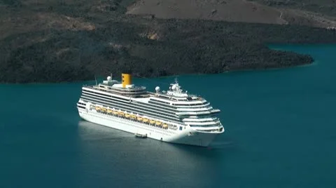 Passanger ship - Santorini - Greece Stock Footage 8992506