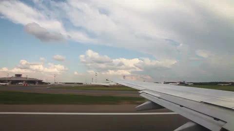 Passenger airplane taking off Video stock 25594630