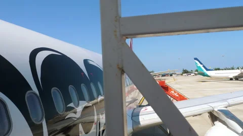 Passenger boarding the plane Stock Footage 157776939