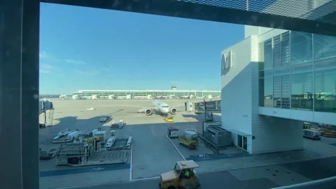 Passenger Bridge Detaching From Airplane Munich Airport Gate MUC - Jul 10 2026 Stock-Footage 339680696