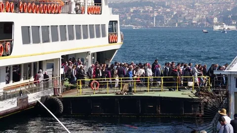 Passenger get down on the ferry Stock Footage 81320545