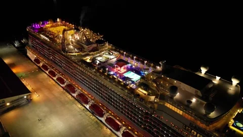 Passenger liner at the pier in the evening. Drone video Stock-Footage 297544560