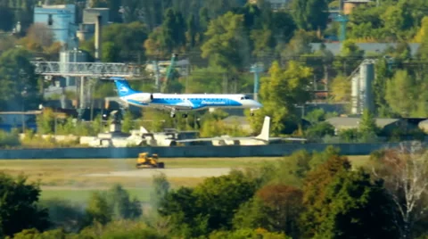Passenger plane landing Stock Footage 67668715