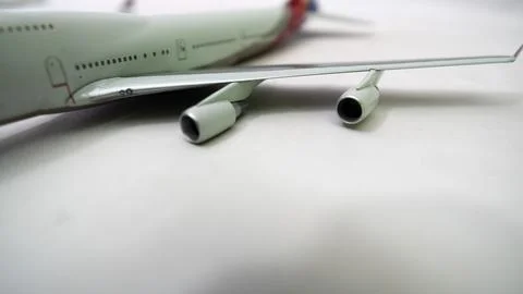 Passenger plane on map and plane crash - Foto stock