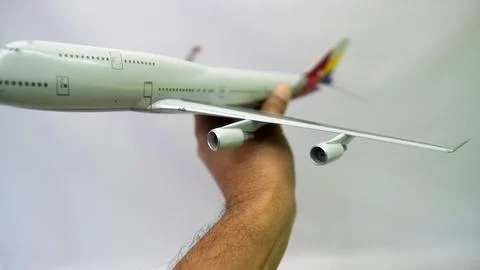 Passenger plane on map and plane crash - Foto stock