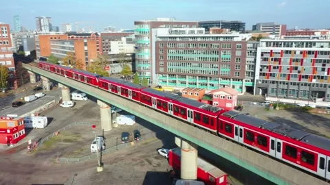 Passenger Train Moving On Railroad Bridge. Hamburg City Stockbeeldmateriaal 234069381