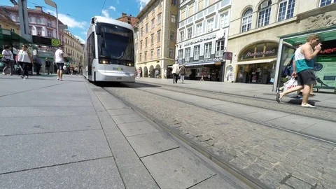 Passengers Boarding a Tram Stock-Footage 80453624