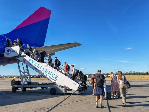 Passengers boarding a Wizz Air flight in Budapest Stock Photos