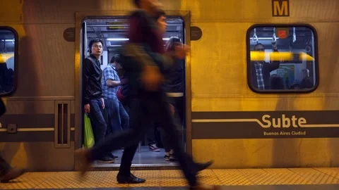 Passengers boards a Subway Train of Buenos Aires Metro Stock-Footage 95909645