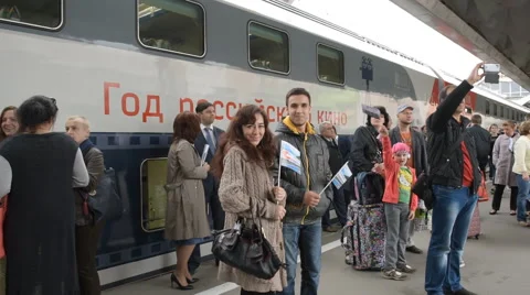 Passengers at the double-decker train Mikhail Ulyanov 스톡 동영상 64085751