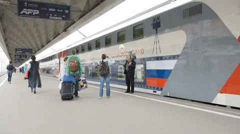 Passengers at the double-decker train Mikhail Ulyanov Video stock 64085787