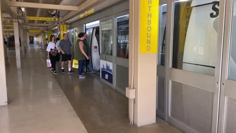 Passengers Loading Onto Las Vegas Monorail 動画素材 220393182