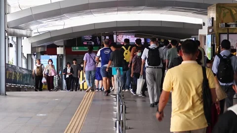 Passengers at Phaya Thai  station. Stock Footage 278851789
