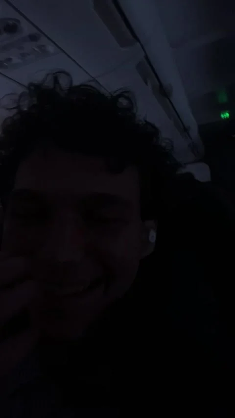 Passengers React to Extreme Flight Turbulence, Maryland, USA - 06 Aug 2024 Video stock 281091521