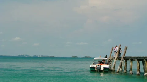 Passengers ship on the pier blue sky background, full HD. Stock Footage 39514883