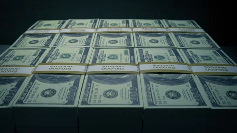 Passing Big Stack Of Dollars in Safe Vídeos de archivo 185594545