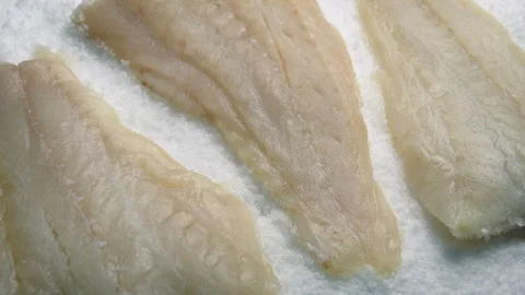 Passing Cod Fillets On Ice 스톡 동영상 88258652