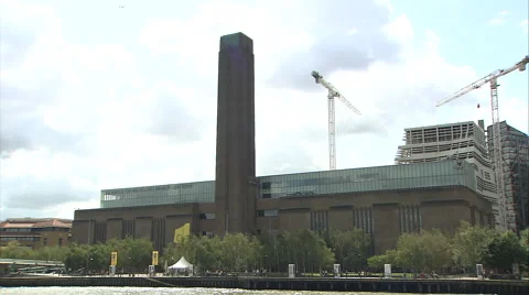 Passing Tate Modern (3) 스톡 동영상 43454588