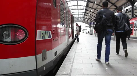 Passsengers on the railroad station platform Video stock 42808876