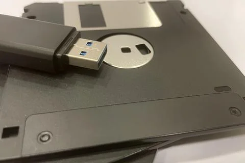 From Past to Present. The Evolution of Data Storage. 스톡 사진