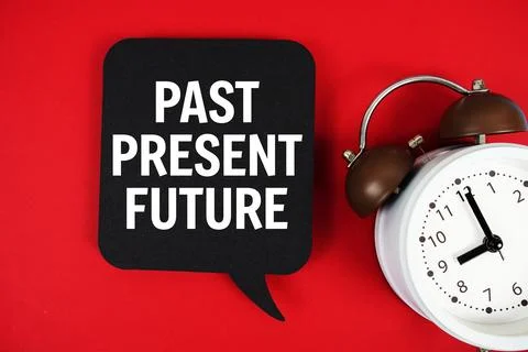 Past Present Future text on speech bubble with alarm clock on red background Foto stock