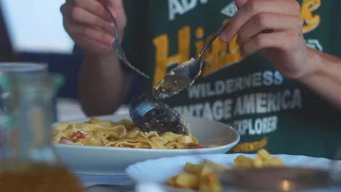 Pasta with mussels Stock Footage 141077780