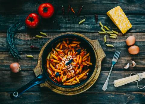 Pasta In Pan Stock Photos