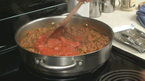 Pasta sauce cooking 스톡 동영상 662776