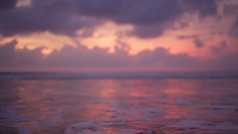 Pastel sunset colors reflecting on ocean waves 스톡 동영상 340846541