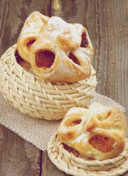Pastry Baskets Jam Wrapped Foto stock
