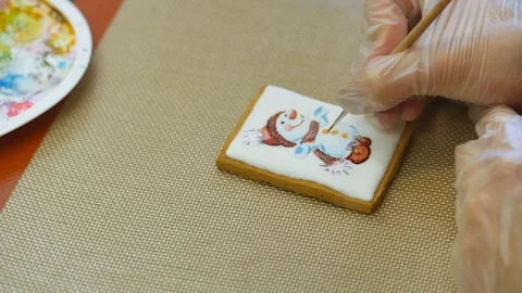 The pastry chef skillfully performs holiday order. Stock Footage 83138581