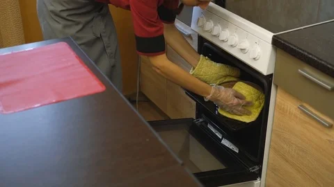 The pastry chef skillfully performs holiday order. Stock Footage 83492367