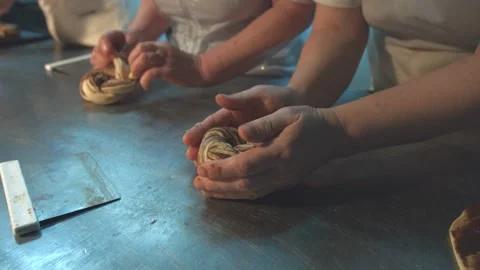 Pastry chefs prepare baking dish. Видео 98533208