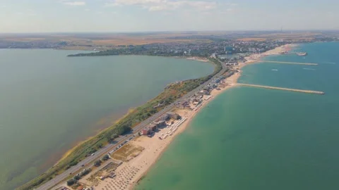 A patch of land between sea and lake. 스톡 동영상 219417775