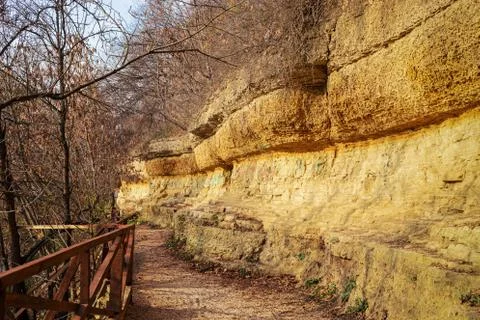 Path along cliff Fotos de archivo