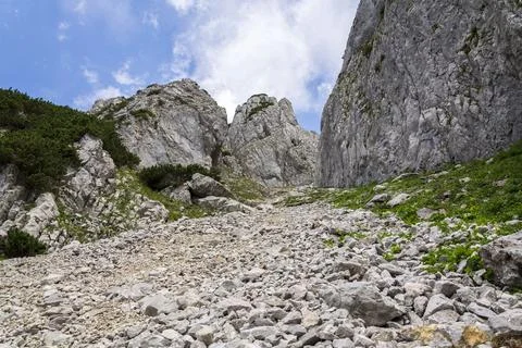 Path to the Angerstein mountain summit, Alps, Gosau, Gmunden district, Uppe.. Stock Photos