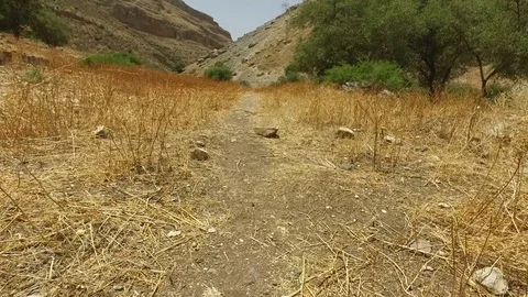 Path Between Two Mountains in Israel Видео 77613669