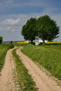 The path to the chapel 库存照片