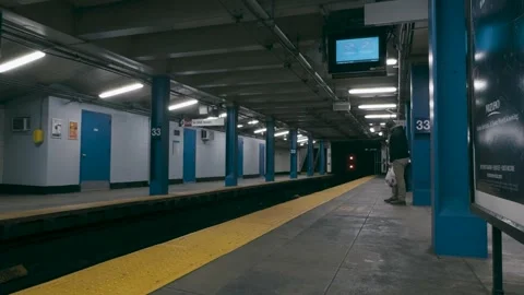 PATH Train 33rd Street Station in Manhattan Video stock 309706957