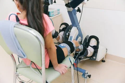 Patient on Continuous Passive Range of Motion machines. Device to provide Stock Photos