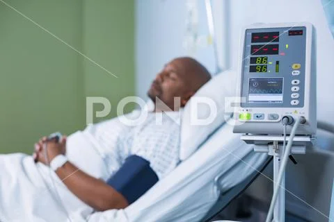 Patient monitoring machine in ward Stock Photos