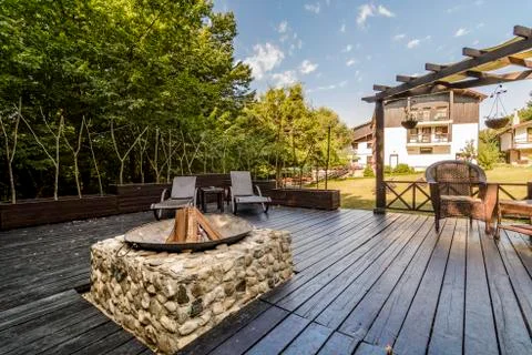 Patio with e bbq in the center Stock-Fotos