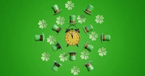 Patrick day. Alarm clock surrounded by a four leaf clover Illustrazione stock