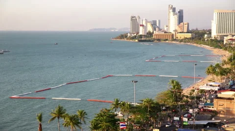 Pattaya beach front towards Nacklua hotel towers ocean skyline Vidéo 56862187