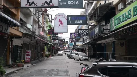 Pattaya Soy 6 six empty street covid pandemic  Stockbeeldmateriaal 158831732