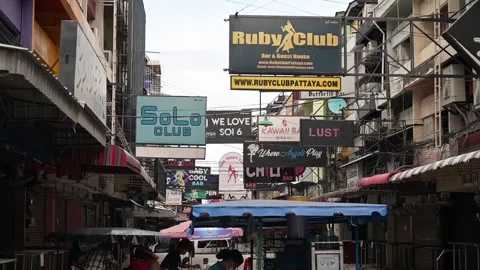 Pattaya Soy 6 six empty street covid pandemic pan Vidéo 158831734