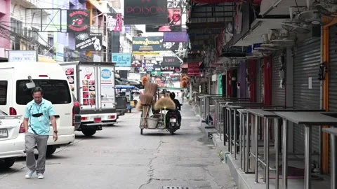 Pattaya Soy 6 six empty street covid pandemic pan Stockbeeldmateriaal 158831738
